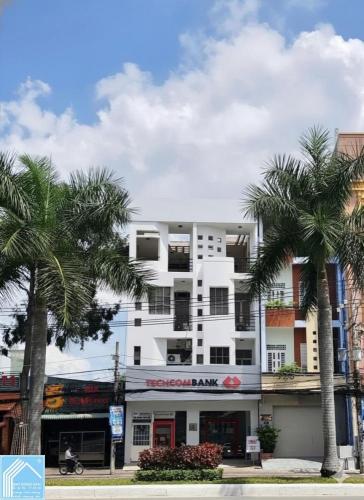 Cho thuê nhà mặt tiền đường 3/2 gần đại học cần thơ ngang 8m 