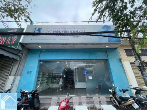CHO THUÊ NHÀ MẶT TIỀN ĐƯỜNG NGUYỄN VĂN CỪ NGANG TRÊN 8m GIÁ 45 TRIỆU