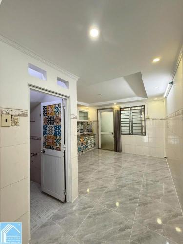 Cho thuê nhà mặt tiền đường số 30 kdc công ty 8 gần cây xăng giá 8,5 triệu