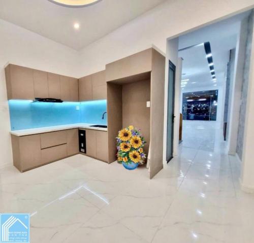 CHO THUÊ NHÀ MẶT TIỀN ĐƯỜNG TRẦN HƯNG ĐẠO GIÁ 25 TRIỆU THÁNG