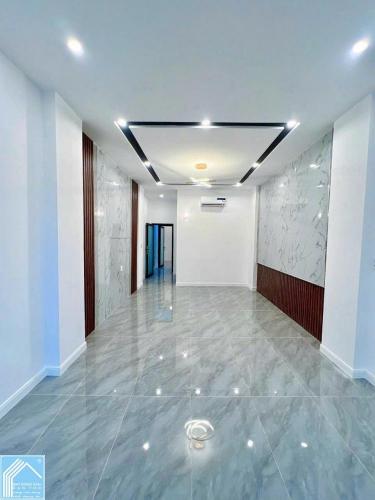 CHO THUÊ NHÀ MẶT TIỀN ĐƯỜNG TRẦN HƯNG ĐẠO GIÁ 25 TRIỆU THÁNG