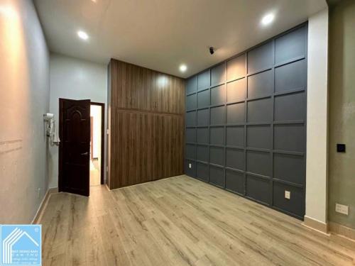 Cho thuê nhà mặt tiền đường võ thị sáu ngang 4m giá dưới 15 triệu
