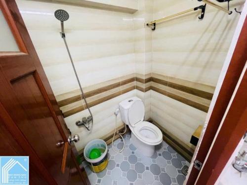 Cho thuê nhà mặt tiền hoàng văn thụ gần vincom hùng vương giá 15 triệu