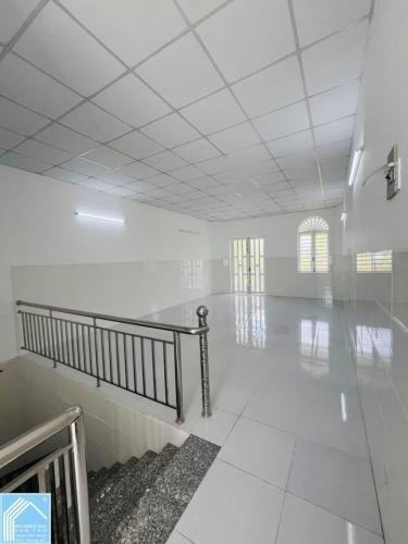 Cho thuê nhà mặt tiền lý thái tổ hưng phú 1 gần siêu thị go cần thơ giá 15 triệu 