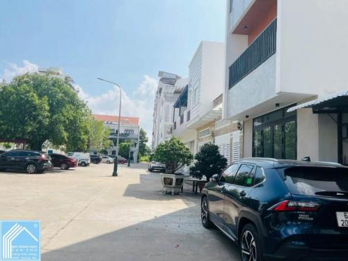 Cho thuê nhà mặt tiền lý thái tổ ngang 10m khu dân cư hưng phú 1 cần thơ