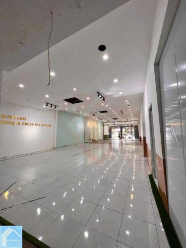 CHO THUÊ NHÀ MẶT TIỀN NGANG 8M TRUNG TÂM CẦN THƠ GIÁ 40 TRIỆU