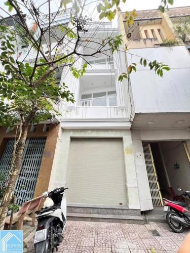 Cho thuê nhà mặt tiền nguyễn việt hồng gần công viên lưu hữu phước cần thơ giá 20 triệu 