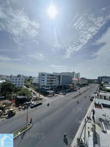 Cho thuê nhà mặt tiền trần văn hoài có thang máy gần vincom xuân khánh cần thơ 