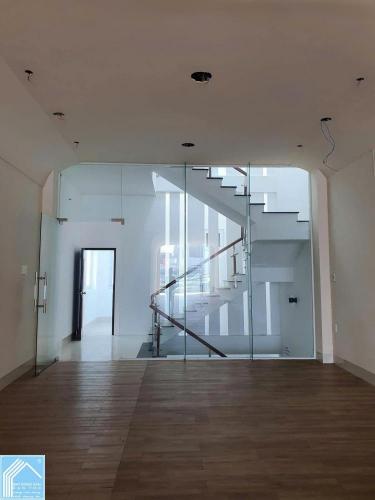 Cho thuê nhà mặt tiền xô viết nghệ tĩnh đối diện trường phan ngọc hiển 