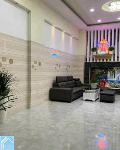 Cho thuê nhà mặt tiền xuân hồng đối diện bệnh viện nhi giá 17 triệu