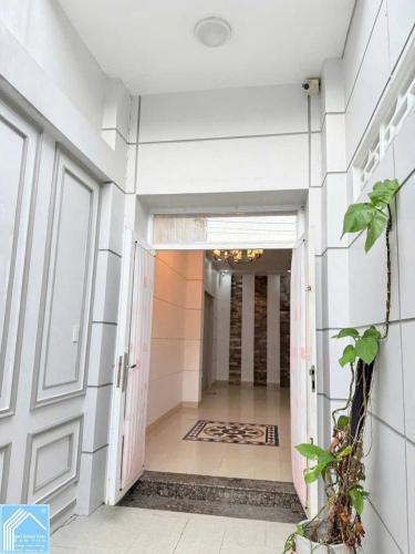 Cho Thuê Nhà trệt 2 lầu đường Nam Cao kdc 91b - thông trần hoàng na, nguyễn hiền