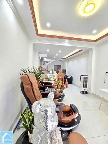 Cho Thuê Nhà Trệt Lầu đường Lê Lai, Q.Ninh Kiều, Cần Thơ
