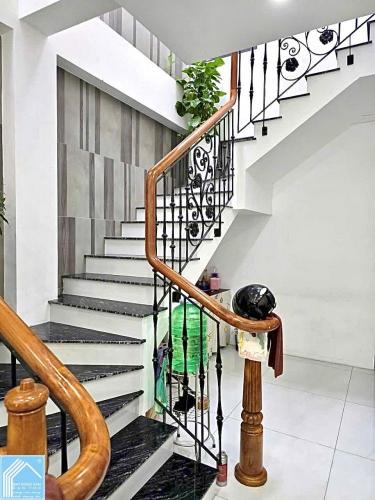 Cho Thuê Nhà Trệt Lầu đường Lê Lai, Q.Ninh Kiều, Cần Thơ