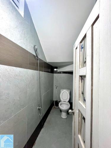 Cho thuê nhà trệt lầu nhánh hẻm 112 đường 3/2