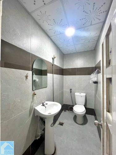 Cho thuê nhà trệt lầu nhánh hẻm 112 đường 3/2