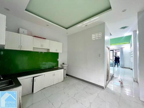 Cho thuê nhà trệt lầu nhánh hẻm 112 đường 3/2
