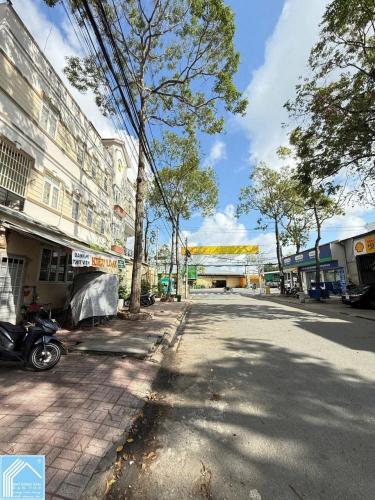 Cho Thuê Nhà Trệt Lầu Sân thượng đường số 3 KDC Hồng Phát - Cách Nguyễn Văn Cừ 25m