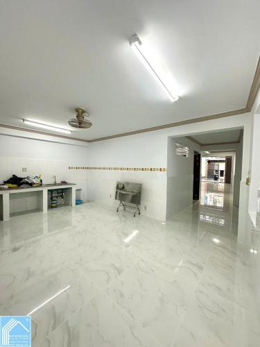 Cho thuê nhà trục chính hẻm hồ tùng mậu gần công an thành phố giá 17 triệu