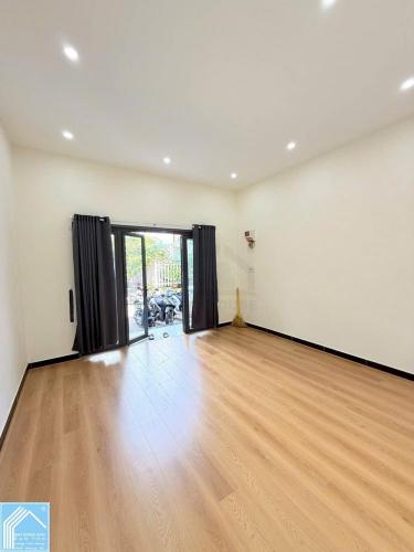 Cho thuê nhà trung tâm cần thơ gần vincom hùng vương lộ ô tô giá 5 triệu - 