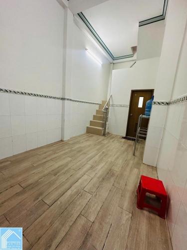 CHO THUÊ NHÀ TRUNG TÂM THÀNH PHỐ CẦN THƠ GẦN BỜ HỒ HUỲNH CƯƠNG GIÁ 4 TRIỆU 