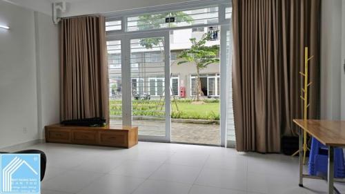 CHO THUÊ SHOP HOUSE CHUNG CƯ NAM LONG 2 CENTRAL LAKE MỚI 100%