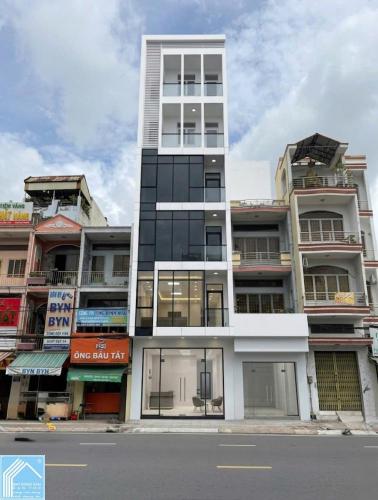 Cho thuê tòa nhà 5 lầu mặt tiền 30 tháng 4 gần chợ xuân khánh giá dưới 70 triệu