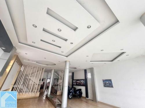 CHO THUÊ TÒA NHÀ GÓC 2 MẶT TIỀN ĐƯỜNG TRẦN HƯNG ĐẠO GIÁ 70 TRIỆU THÁNG