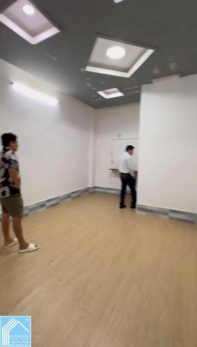 CHO THUÊ TÒA NHÀ MẶT TIỀN 69 PHÒNG GẦN TRƯỜNG ĐH Y DƯỢC GIÁ 95 TRIỆU