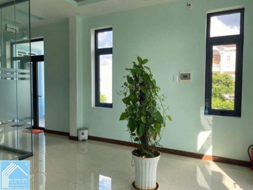 CHỦ CẦN BÁN NHÀ 1 TRỆT 2 LẦU LỘ 45M KHU NAM LONG 