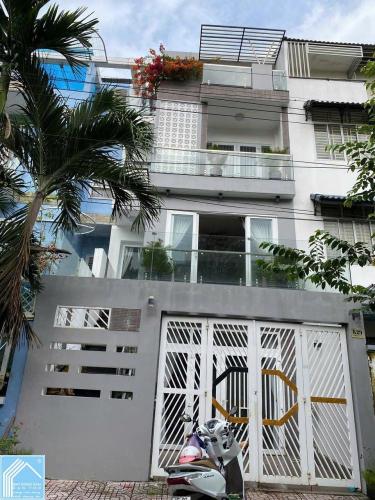 CHỦ ĐI NƯỚC NGOÀI BÁN NHÀ 1 TRỆT 3 LẦU GIÁ TỐT ĐƯỜNG 26 KHU CÔNG TY 8 - P HƯNG PHÚ - CẦN THƠ.