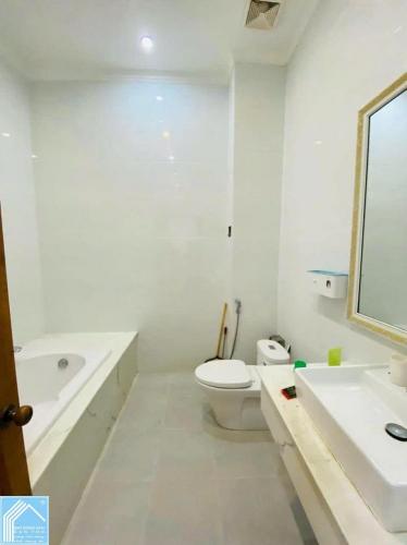 Chủ gởi: BÁN Nhà biệt thự góc Trần Văn Sắc vs Đs5 KDC Diệu Hiền. LH 0939882686 CHÍ THIỆN