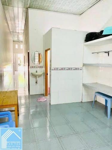 Chủ gởi: Bất động sản dòng tiền - Trên nền có 3 căn nhà đang cho thuê 15 triệu/ 1 tháng. 