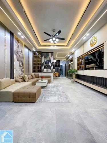CHỦ GỬI BÁN SIÊU PHẨM NHÀ 3 LẦU SỐ 16 ĐƯỜNG D7 KDC HỒNG LOAN. 