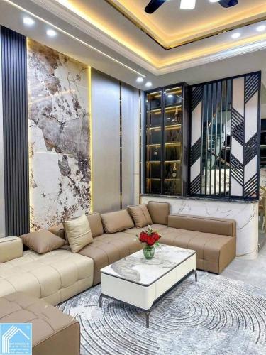 CHỦ GỬI BÁN SIÊU PHẨM NHÀ 3 LẦU SỐ 16 ĐƯỜNG D7 KDC HỒNG LOAN. 