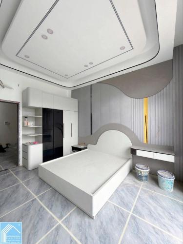 Chủ gửi! Giá bán 4 tỷ 150 triệu ( thương lượng ) Bán nhà trệt lầu Đường số 8 KDC Văn Hóa Tây Đô. 