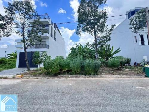 Chủ gửi: Nền đẹp gần chợ 586 , Anh/ Chị xây cTS ở nhắn Em nha Giá : ib ( bao thơm nhất khu )