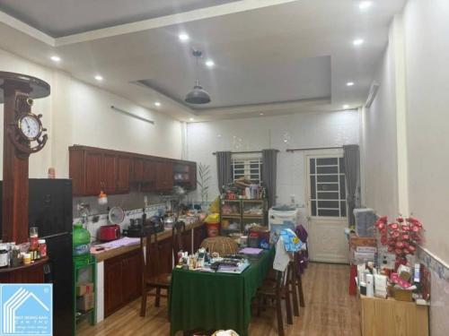 CHỦ GỬI NHÀ MỚI ĐẸP 1 TRỆT 1 LẦU ĐƯỜNG SỐ 44 KDC 586 