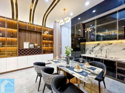 Chuẩn bị ra mắt - Bán Nhà 1 Trệt 2 Lầu Đầu Đường số 39 đường D4 KDC Hồng Loan