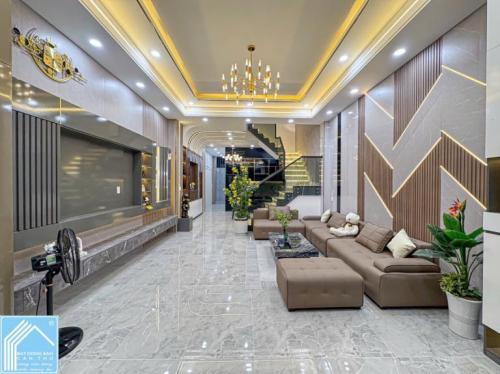 Chuẩn bị ra mắt - Bán Nhà 1 Trệt 2 Lầu Đầu Đường số 39 đường D4 KDC Hồng Loan