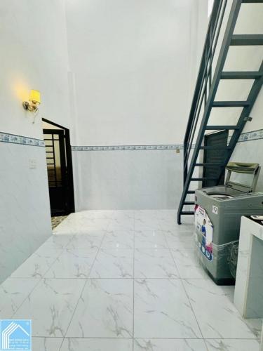 CUỐI THÁNG 5  PHÒNG TRỐNG  HH 1/2 tháng gửi ace chạy tiếp.  