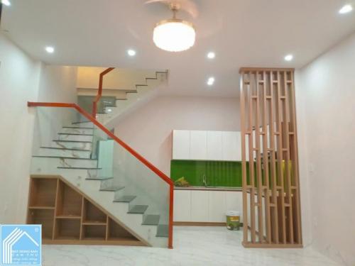 [GẤP]BÁN Nhà CHÍNH CHỦ 1trệt 1lầu GÓC 2 MẶT TIỀN GẦN CHỢ NGUYỄN VĂN TRƯỜNG, Sau lưng đại học FPT