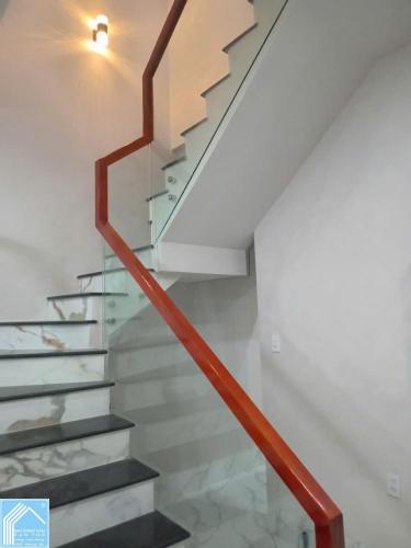 [GẤP]BÁN Nhà CHÍNH CHỦ 1trệt 1lầu GÓC 2 MẶT TIỀN GẦN CHỢ NGUYỄN VĂN TRƯỜNG, Sau lưng đại học FPT