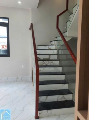 [GẤP]BÁN Nhà CHÍNH CHỦ 1trệt 1lầu GÓC 2 MẶT TIỀN GẦN CHỢ NGUYỄN VĂN TRƯỜNG, Sau lưng đại học FPT
