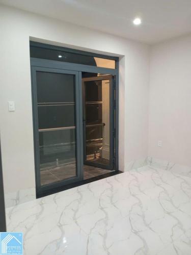 [GẤP]BÁN Nhà CHÍNH CHỦ 1trệt 1lầu GÓC 2 MẶT TIỀN GẦN CHỢ NGUYỄN VĂN TRƯỜNG, Sau lưng đại học FPT