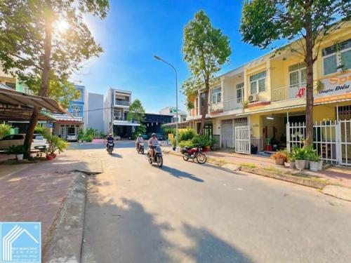 GIÁ TỐT - GẦN CHỢ 586 BÁN NHÀ 3 PHÒNG NGỦ - ĐƯỜNG 44 KDC 586 - CÁI RĂNG, TP CẦN THƠ.
