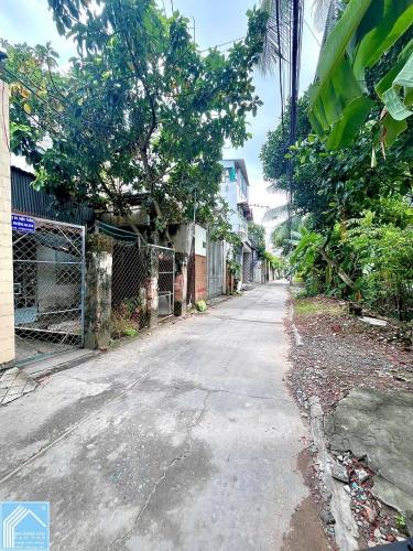 Giảm 100Tr - Bán Nền tặng Nhà củ Góc 2 Mặt tiền hẻm 156 cách Bờ kè đường Lê Anh Xuân 70m