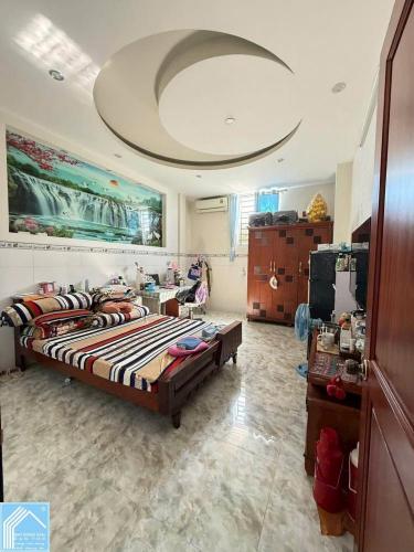 Giảm 4 Tỷ - Bán Nhà 1 Trệt 2 Lầu Mặt tiền đường Phạm Ngũ Lão