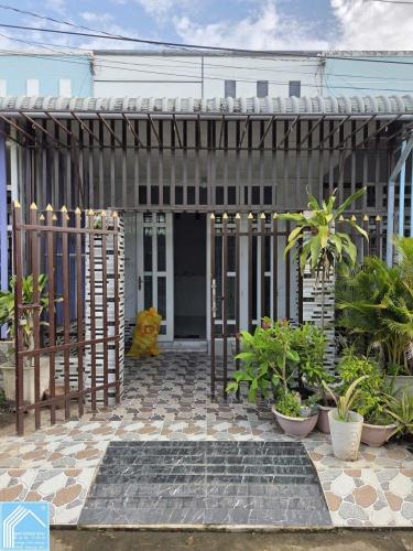 GÓC CHUYỂN NHƯỢNG CHO NGƯỜI THẬT SỰ CẦN Do chuyển công tác, mình cần chuyển nhượng lại căn nhà tâm GÓC CHUYỂN NHƯỢNG CHO NGƯỜI THẬT SỰ CẦN Do chuyển công tác, mình cần chuyển nhượng lại căn nhà tâm