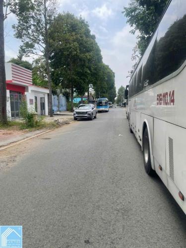 HÀNG HIẾM!! BÁN NỀN ĐƯỜNG CAO MINH LỘC KHU DÂN CƯ 586.