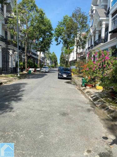 HÀNG THƠM XUẤT HIỆN - Giá Ngộp Ôxi - NHÀ 1 TRỆT LẦU ĐƯỜNG SỐ 1 KDC NAM LONG 2 TP CẦN THƠ 